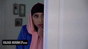 Curious Perfect Assed Muslim Beauty With Hijab Gets Her Tight Pussy Pounded By Horny Instructor